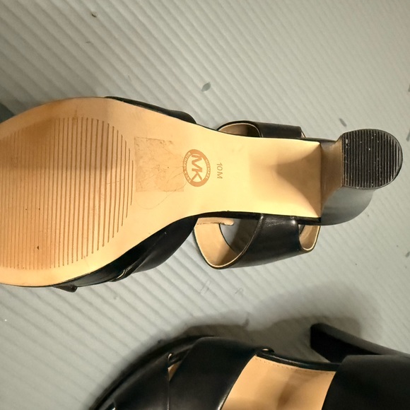 Michael Kors Black Heels with Gold Zipper - Picture 4 of 4